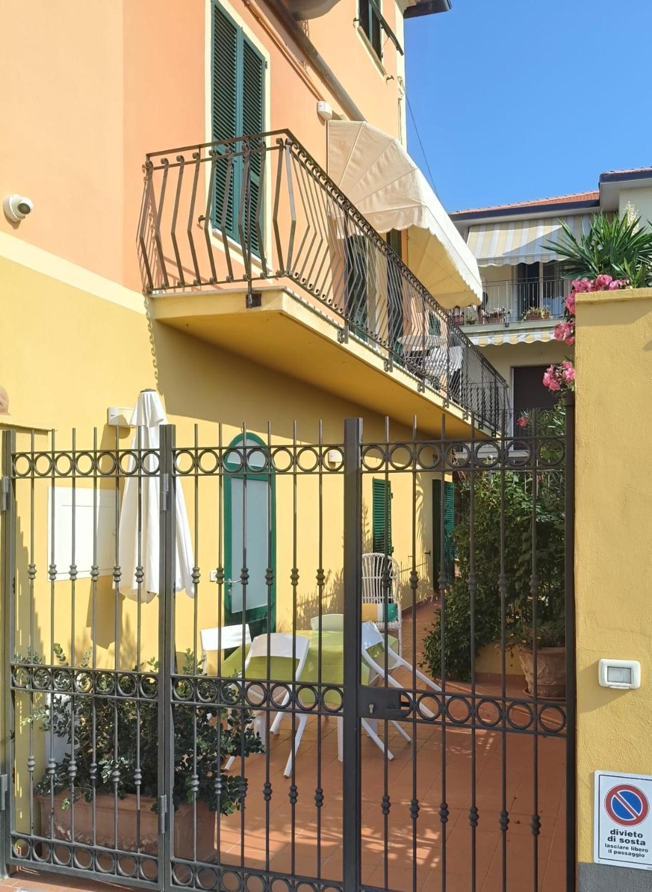 Bistrot Del Mare Apartment Santo Stefano al Mare Exterior photo