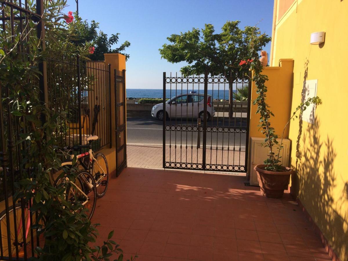 Bistrot Del Mare Apartment Santo Stefano al Mare Exterior photo