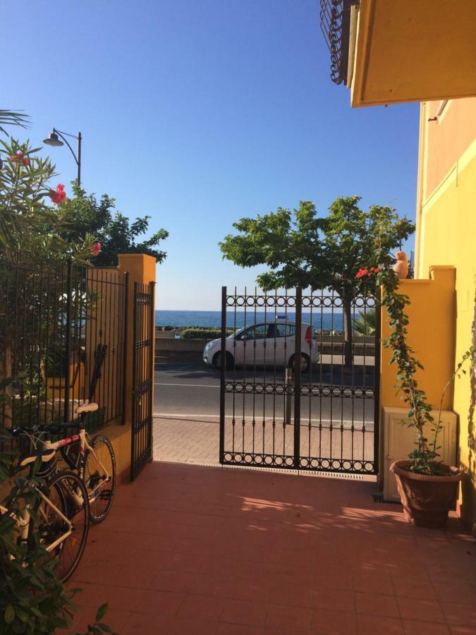 Bistrot Del Mare Apartment Santo Stefano al Mare Exterior photo
