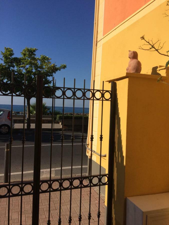 Bistrot Del Mare Apartment Santo Stefano al Mare Exterior photo